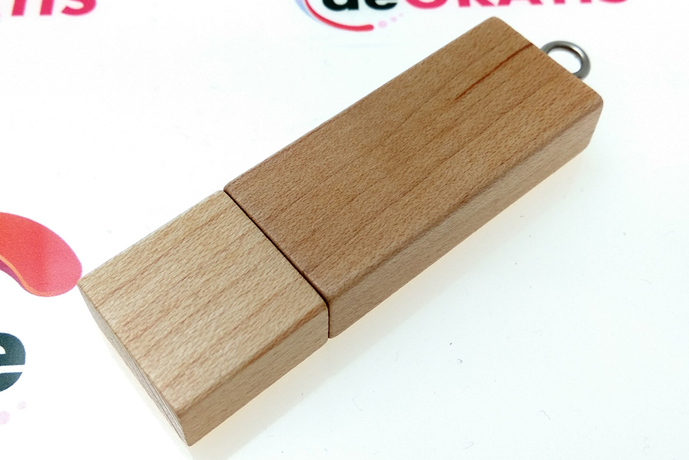 Memoria USB rectangular de madera