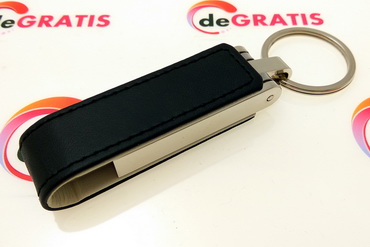 Pendrive personalizable con cuero y cierre magnético 